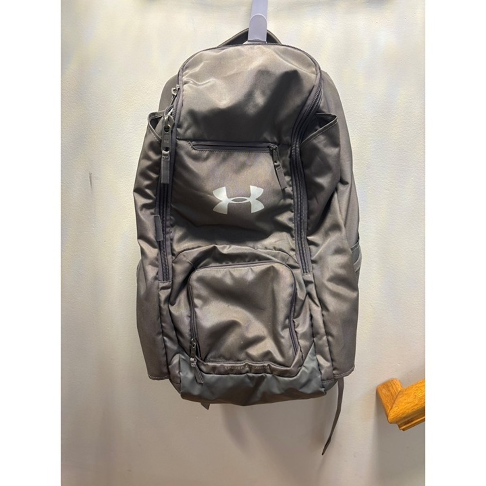Under Armour Hustle Backpack Unisex Gray Excellent UA Storm Laptop‎ Sleeve 19in